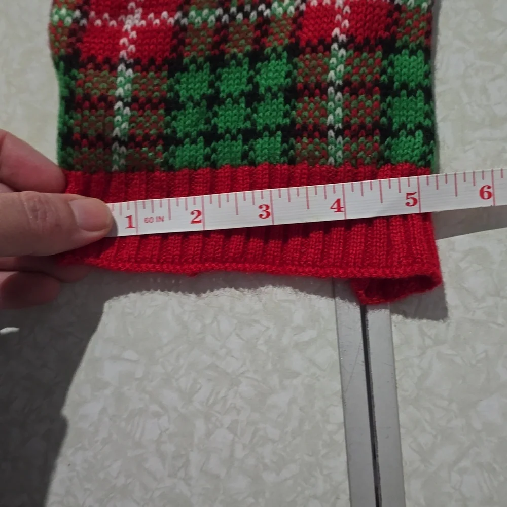 Dog sweater size‎ small